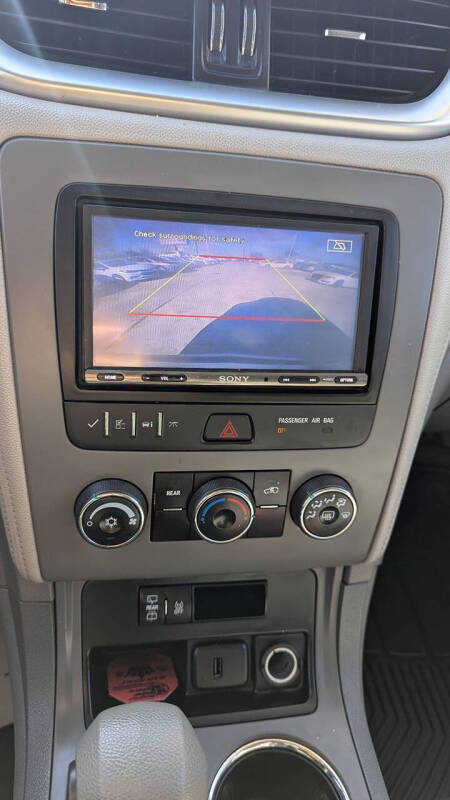 2017 Chevrolet Traverse LS