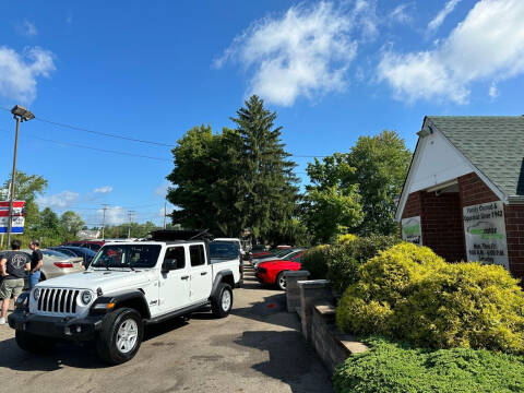 2020 Jeep Gladiator for sale at Direct Sales & Leasing in Youngstown OH