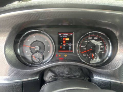 2014 Dodge Charger SXT