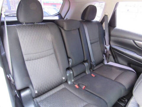 2017 Nissan Rogue SV