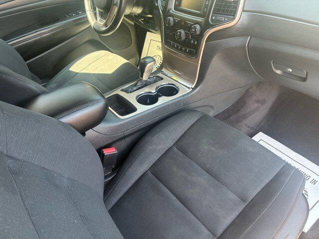 2017 Jeep Grand Cherokee Laredo