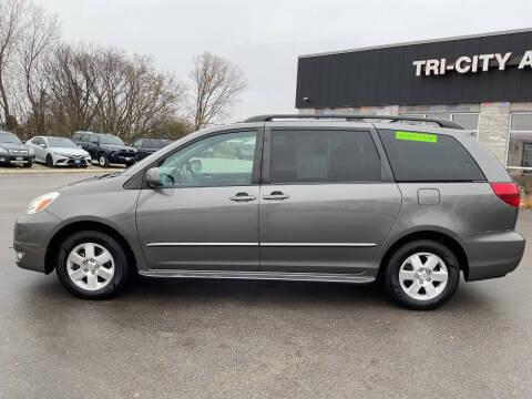 2004 Toyota Sienna XLE 7 Passenger