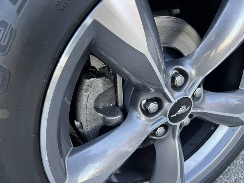 2015 Ford Mustang V6