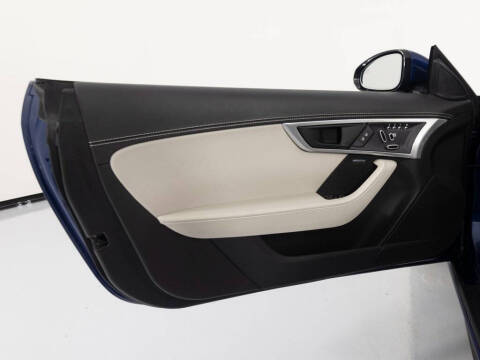 2021 Jaguar F-TYPE R