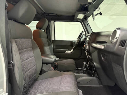 2011 Jeep Wrangler Unlimited Sahara