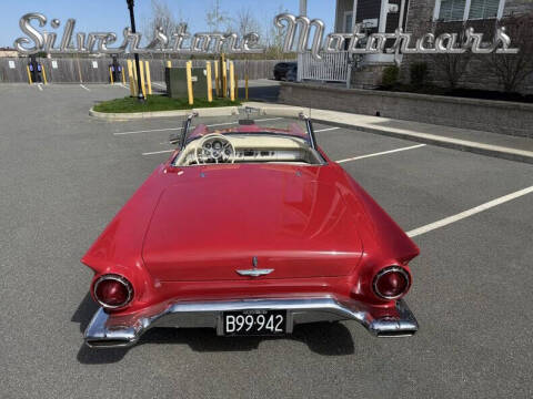 1957 Ford Thunderbird