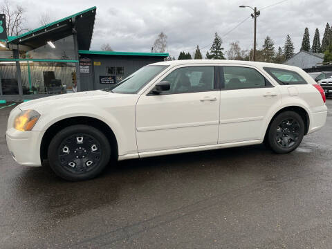 2006 Dodge Magnum for sale at Issy Auto Sales in Portland OR