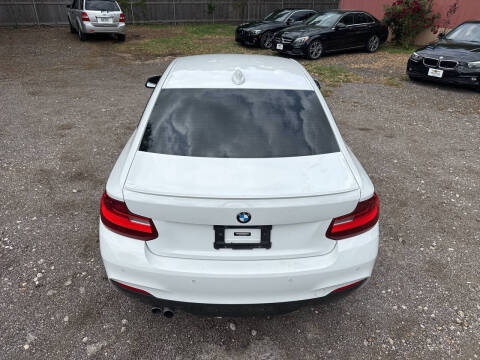 2015 BMW 2 Series 228i