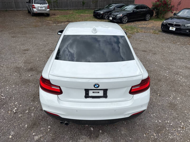 2015 BMW 2 Series 228i