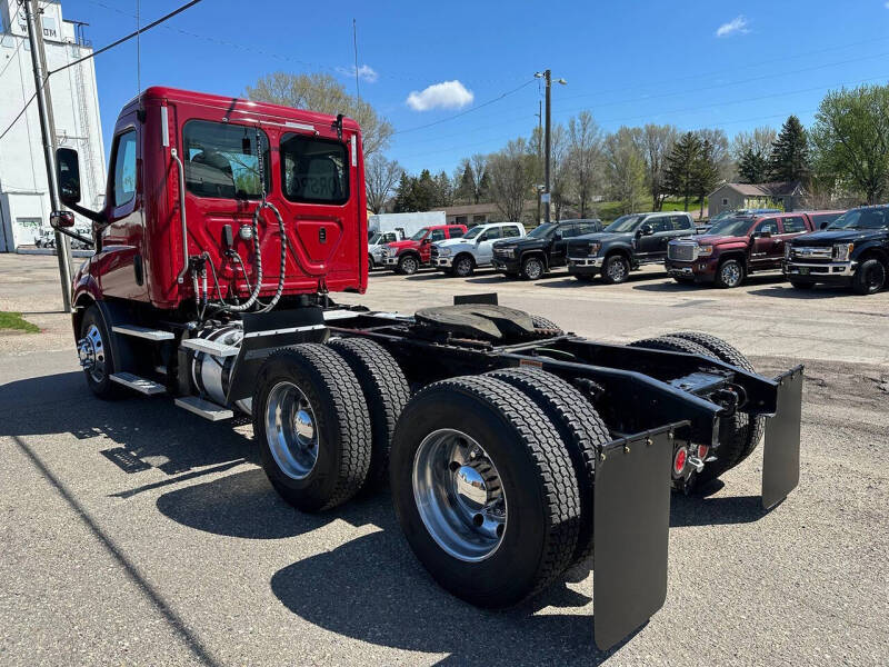 2019 Freightliner Cascadia
