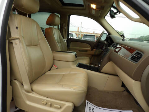2011 GMC Yukon XL SLT