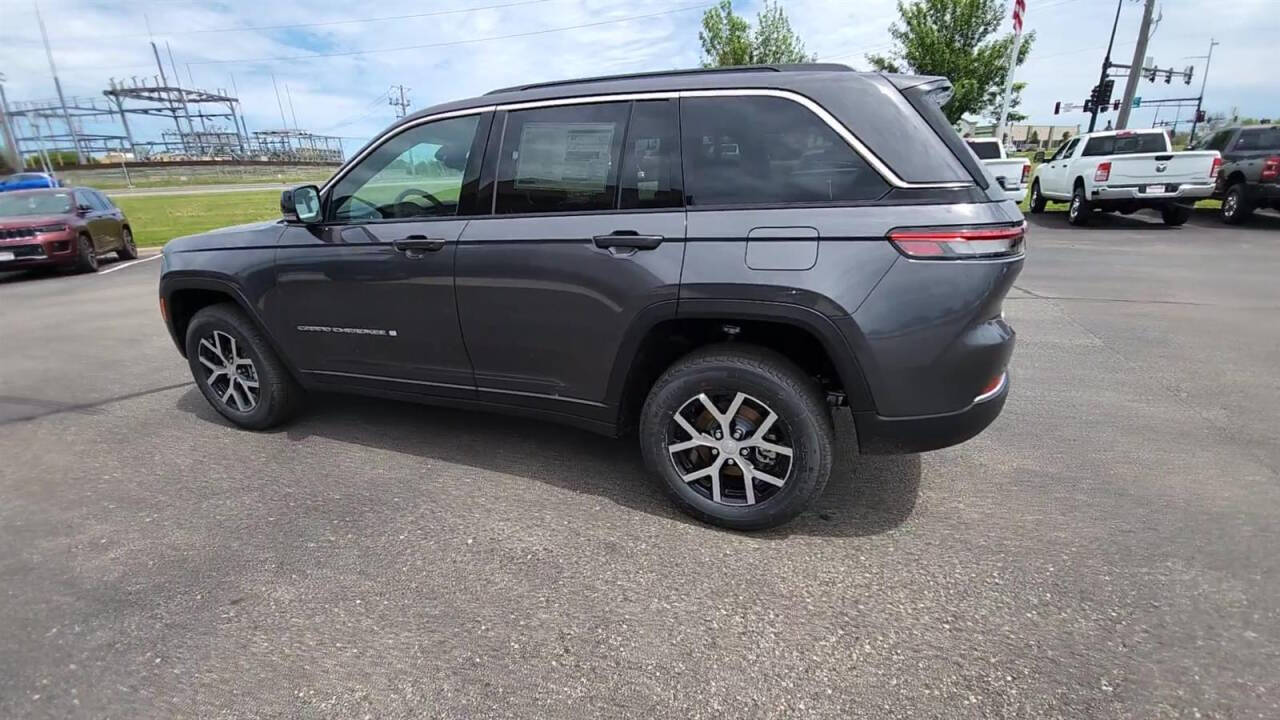 2024 Jeep Grand Cherokee for sale at Victoria Auto Sales in Victoria, MN