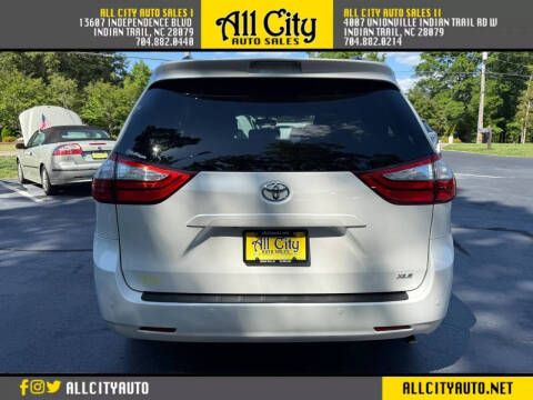 2015 Toyota Sienna