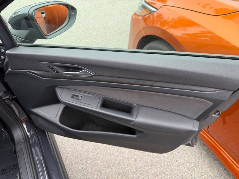 2023 Volkswagen Golf GTI 40th Anniversary Edition