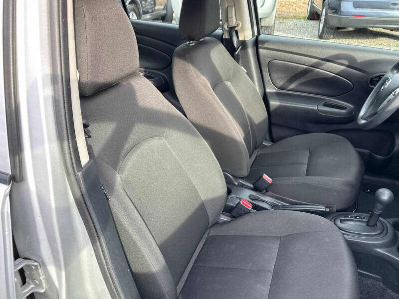 2019 Nissan Versa S Plus