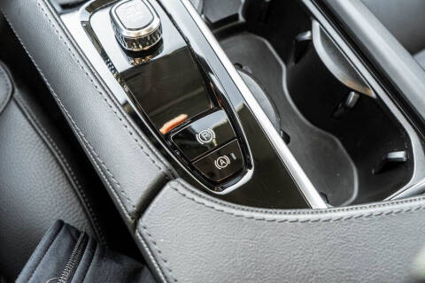 2025 Volvo XC90 B6 Plus Bright Theme 7P