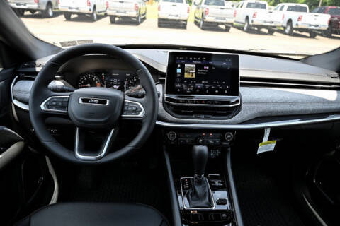 2024 Jeep Compass Latitude Lux