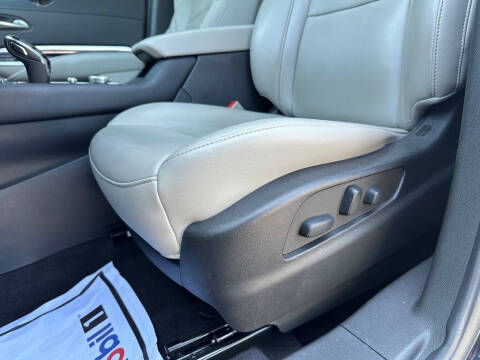 2022 Cadillac XT4 Luxury