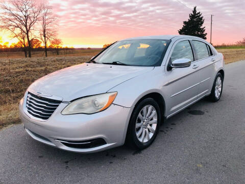 2012 Chrysler 200 for sale at Hitt & Mis Auto in Cape Girardeau MO