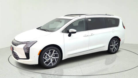 2027 Chrysler Pacifica Pinnacle
