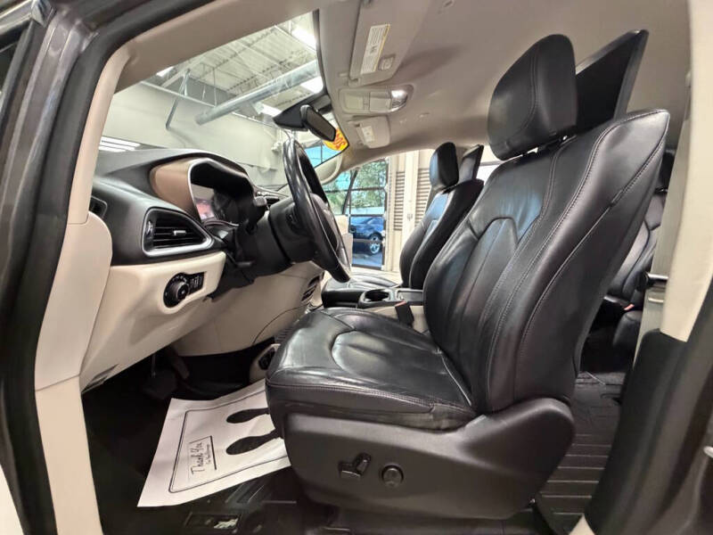 2018 Chrysler Pacifica Touring L Plus
