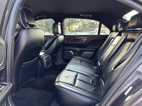 2017 Lincoln Continental Select