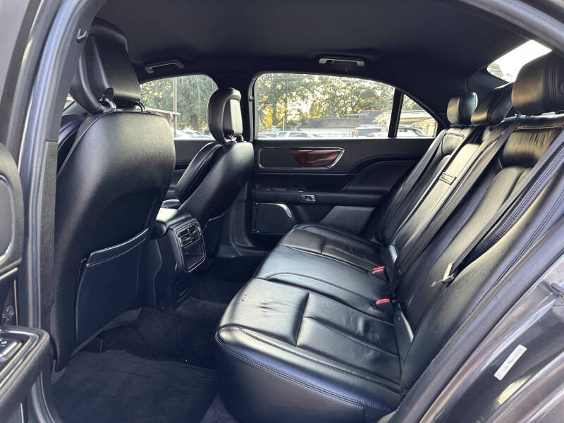 2017 Lincoln Continental Select