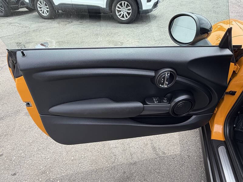 2016 MINI Hardtop 2 Door Cooper