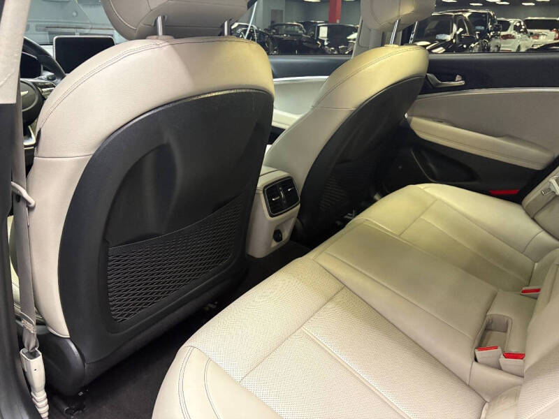 2021 Genesis G70 2.0T