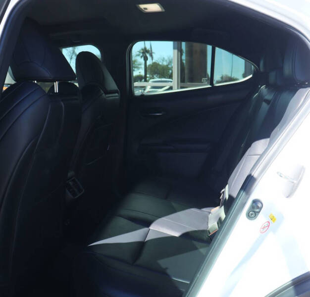 2019 Lexus UX 200 F SPORT