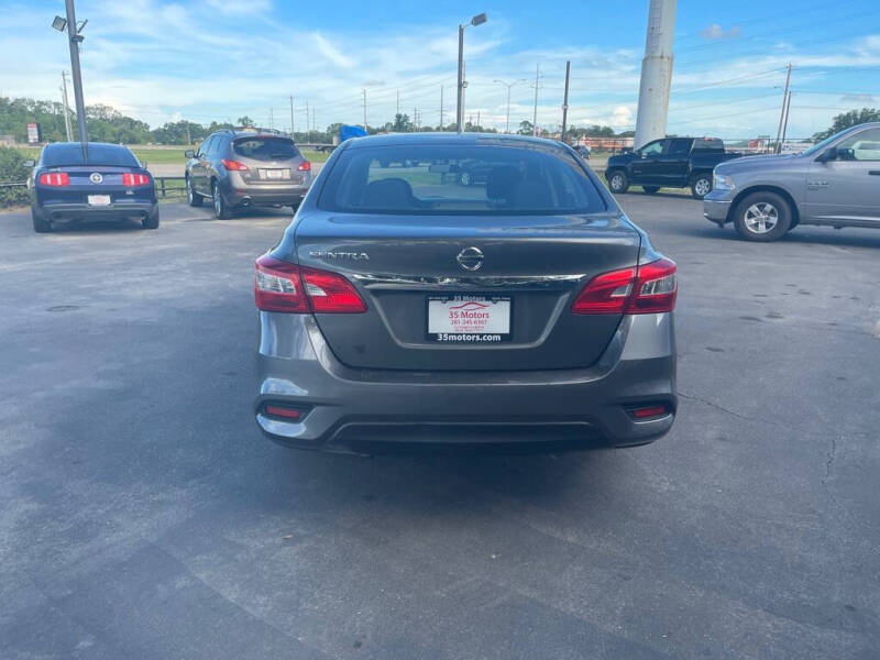 2019 Nissan Sentra null photo 5