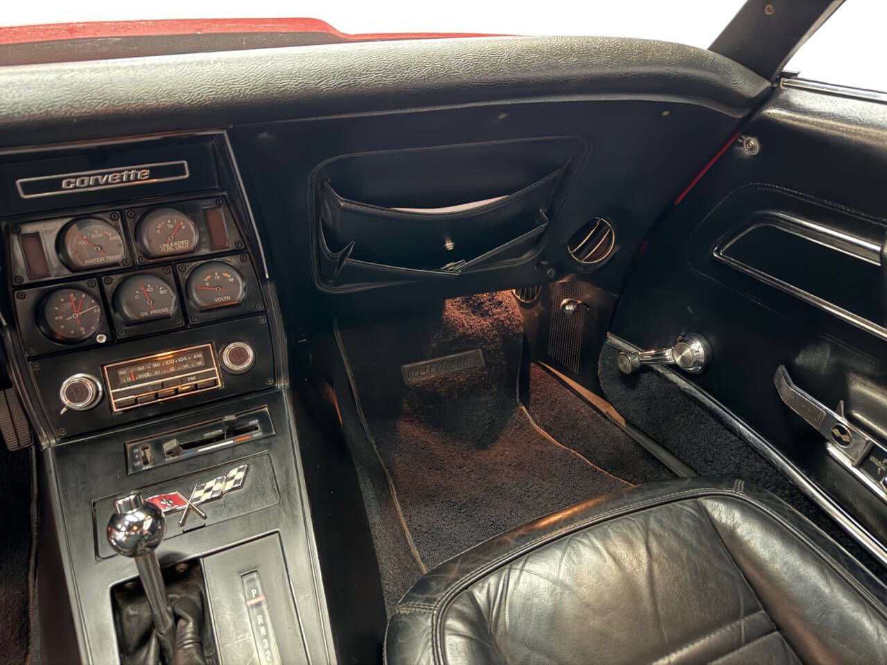 1977 Chevrolet Corvette 19