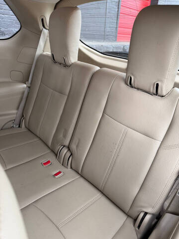2013 Nissan Pathfinder SV