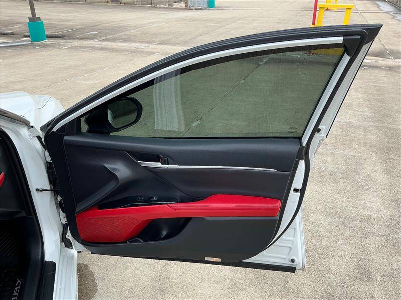 2019 Toyota Camry XSE