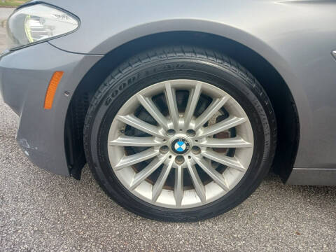 2011 BMW 5 Series 535i