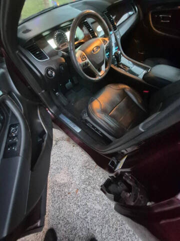 2018 Ford Taurus Limited