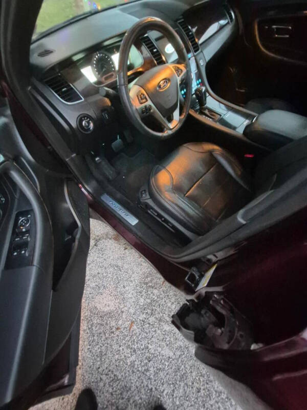 2018 Ford Taurus Limited