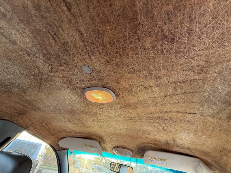 2000 Plymouth Voyager