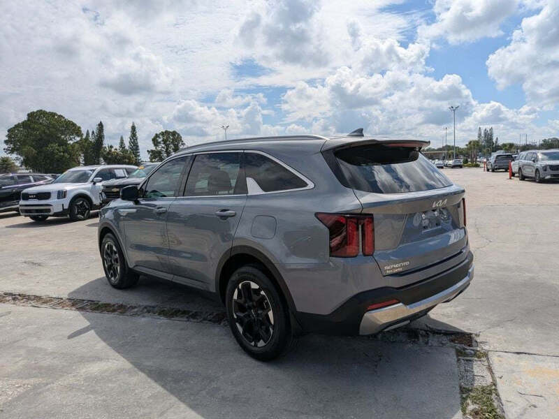2025 Kia Sorento S