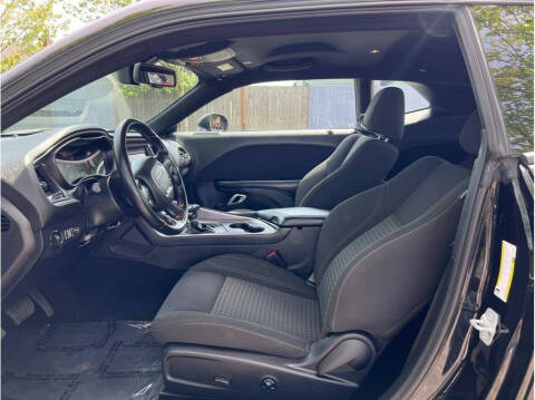 2021 Dodge Challenger SXT