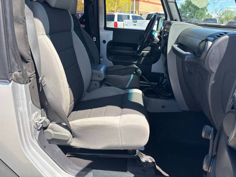 2007 Jeep Wrangler X - Photo 12