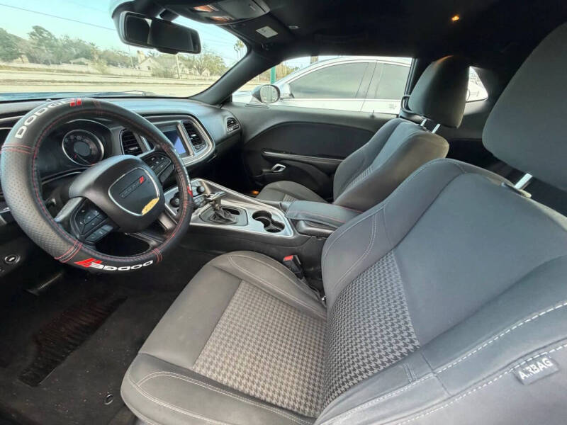 2019 Dodge Challenger SXT