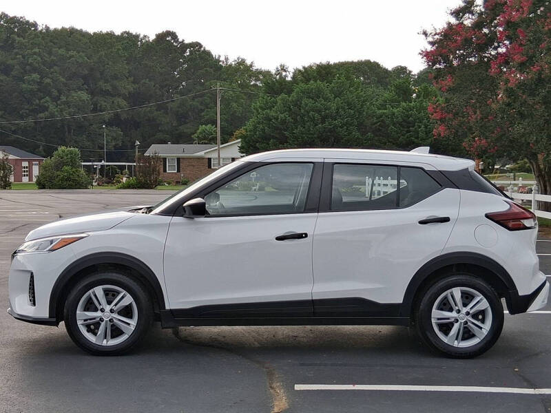 2024 Nissan Kicks S