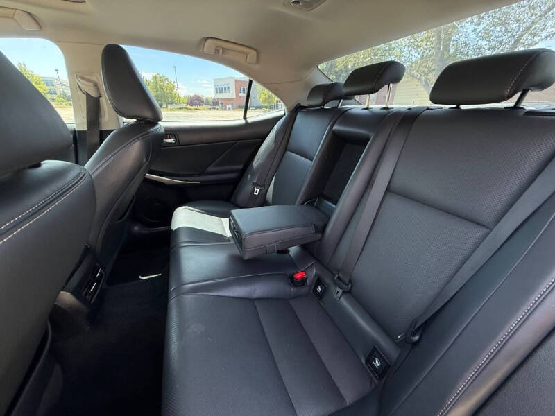 2015 Lexus IS 250