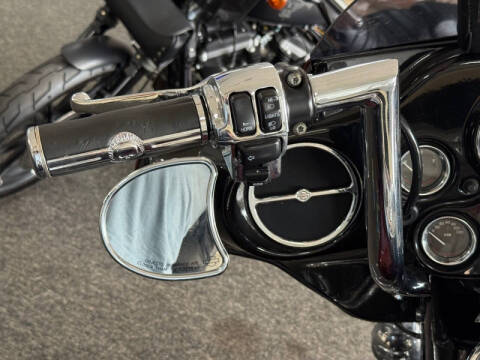 2002 Harley-Davidson FLHTCI