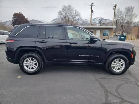 2023 Jeep Grand Cherokee Laredo