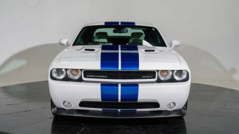 2011 Dodge Challenger SRT8 392
