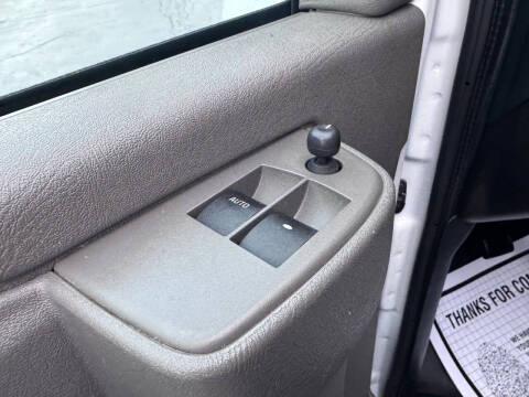 2022 Chevrolet Express LS 3500