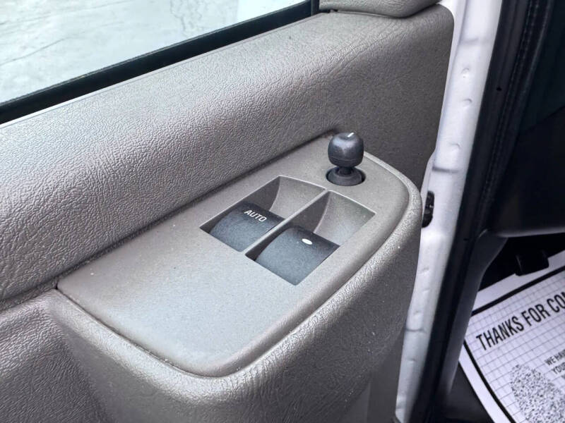 2022 Chevrolet Express LS 3500