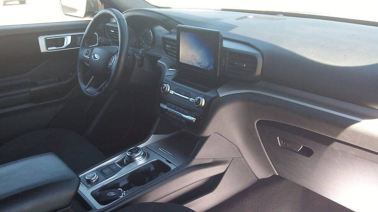 2020 Ford Explorer